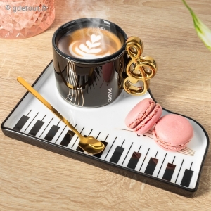Ensemble Tasse et Assiette Piano
